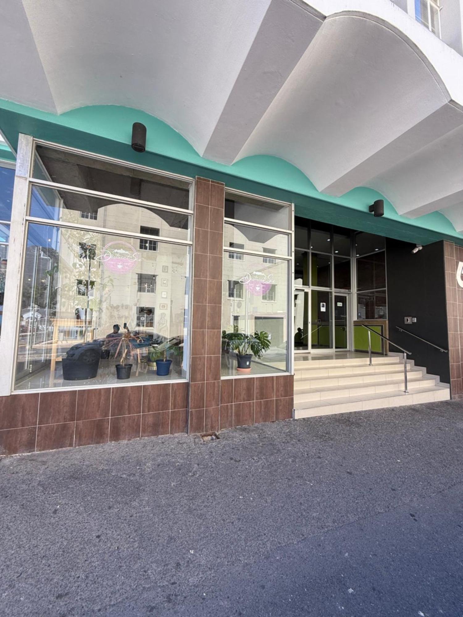 Conveniently Located Getaway Cape Town